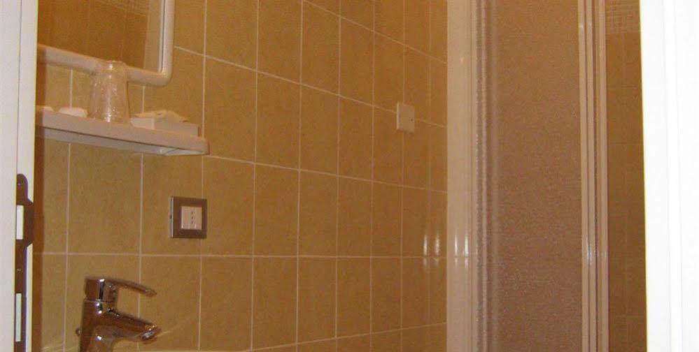 Hotel Trieste Σενιγκάλια Εξωτερικό φωτογραφία